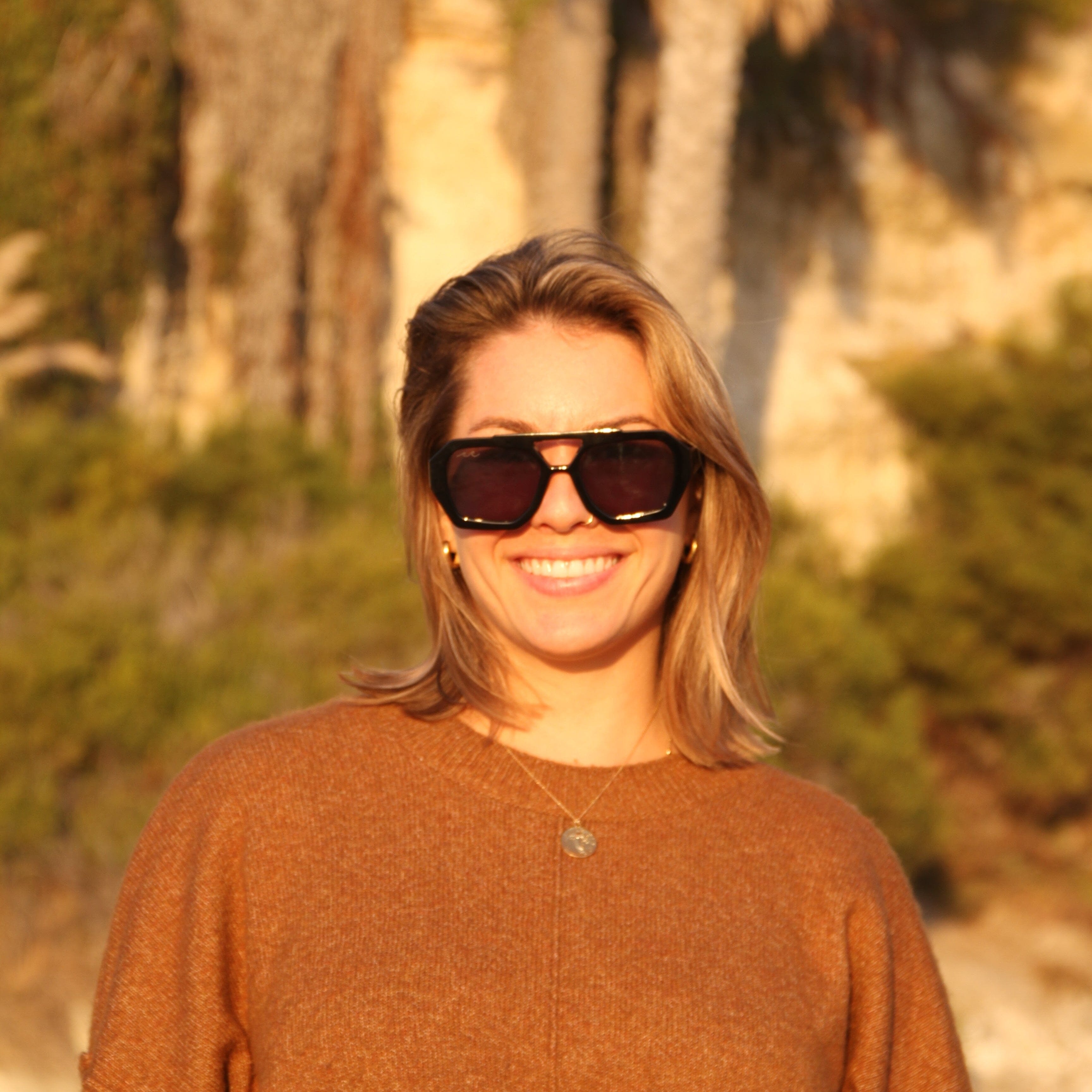 The Black Elixir Shop Wavey